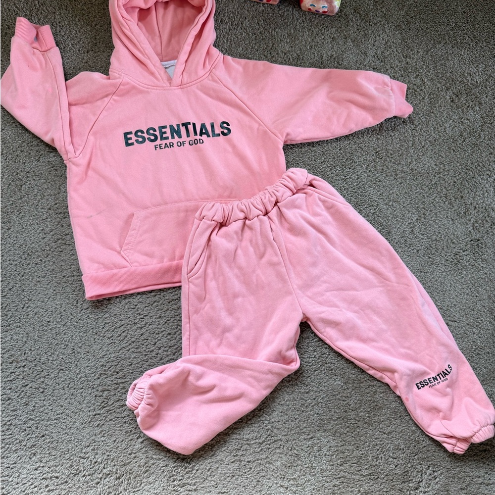 Essentials Fear of God Pink Hoodie & Joggers Set – Toddler Girl 4 yers